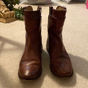 Frye Short Boots